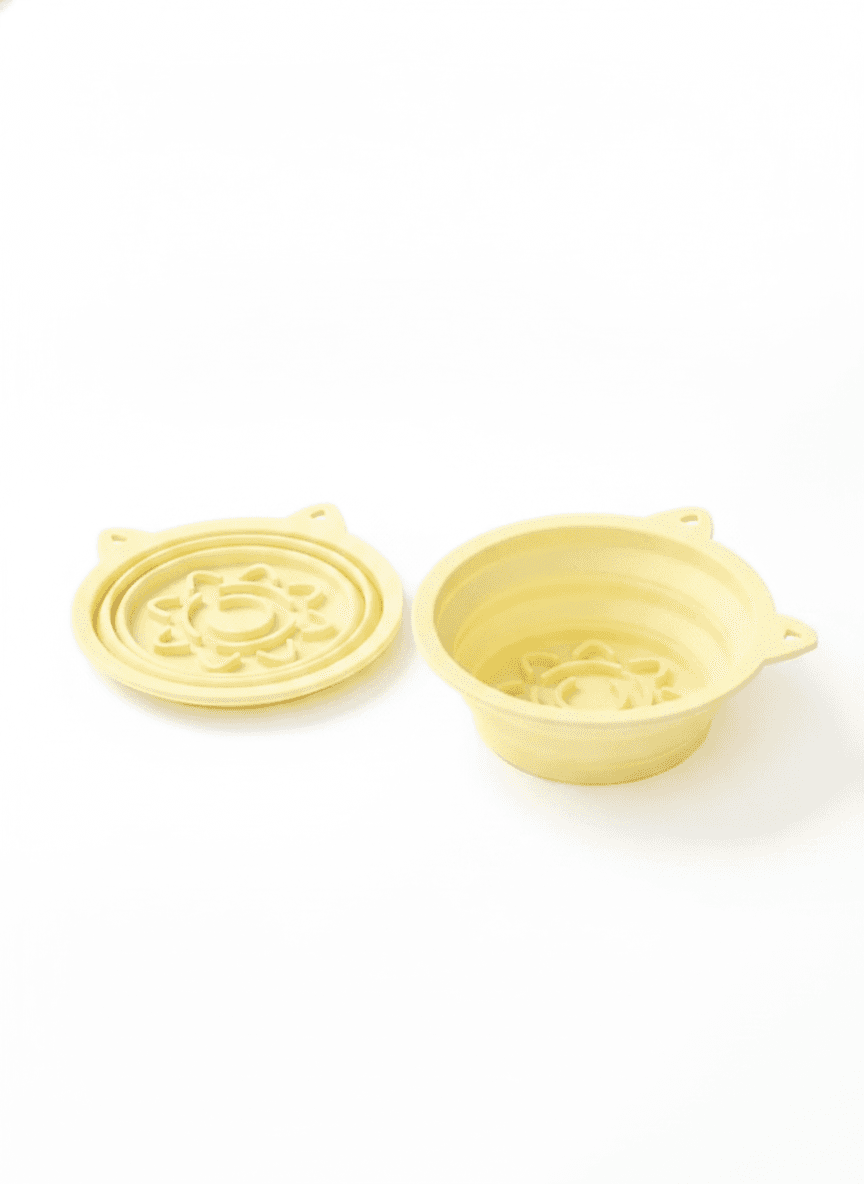 3-in-1 Pet Travel Collapsible Bowl Foldable Slow-Feeder With Strong Suction Cups Portable Silicone Dog Bowl With Hook For Hanging On Collar-Backpack